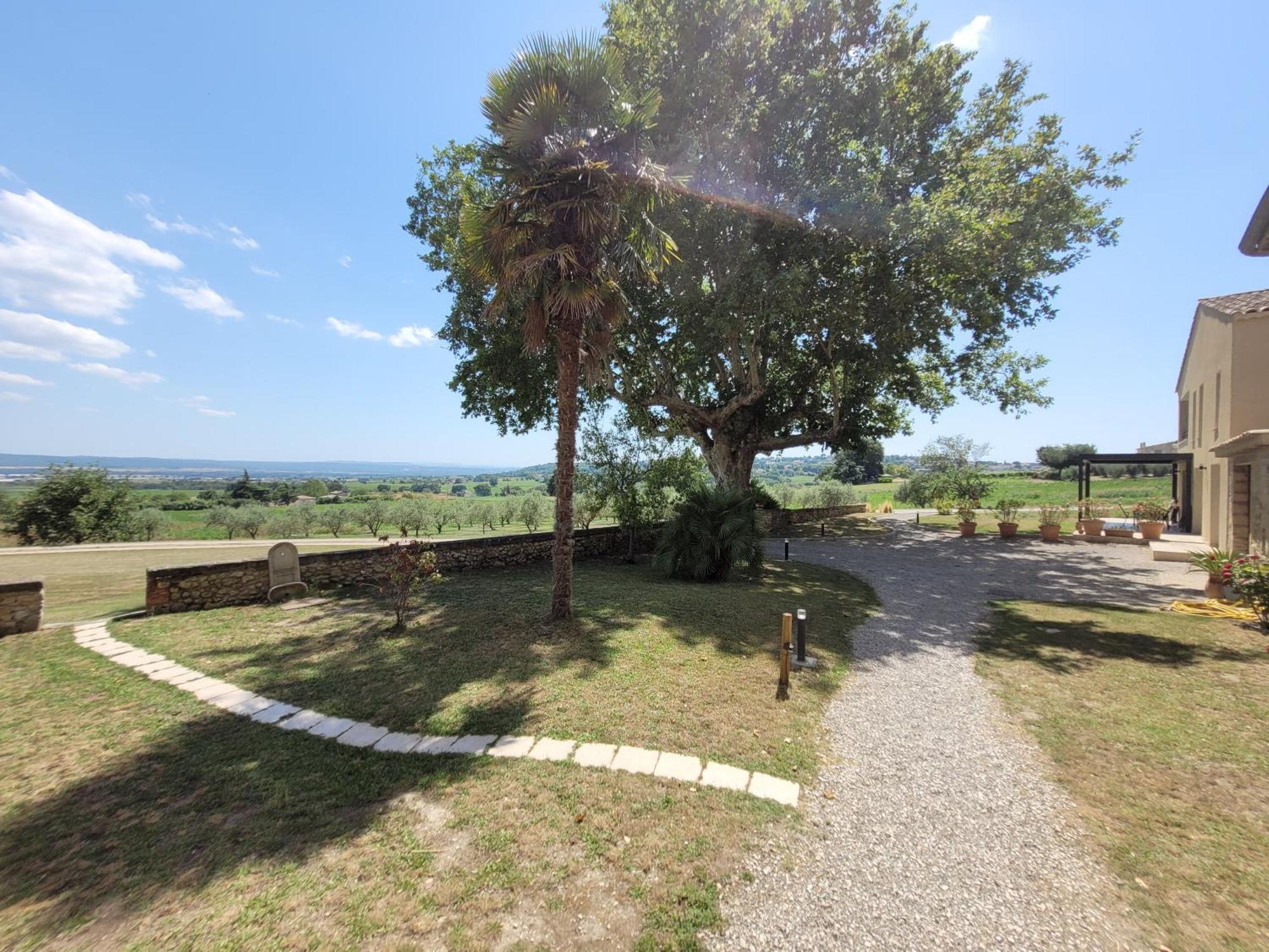 Отель La Bastide De L'Adrech Маноск Экстерьер фото